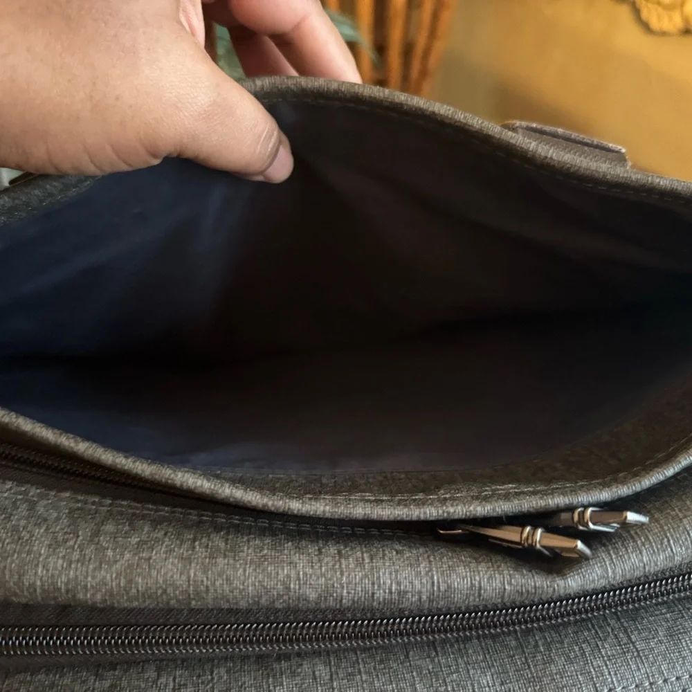 TUMI Alpha 2 Expandable Organizer Computer Brief Laptop Bag – Earl Grey